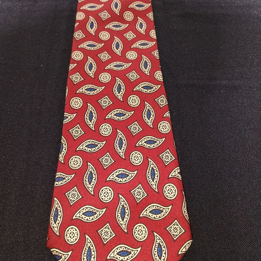 Vibrant Red and Blue Paisley Tie